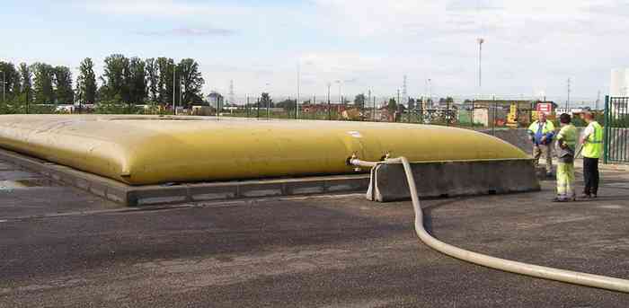 полиэтиленовый резервуар